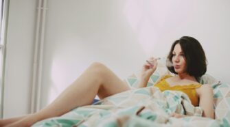 Rencontres libertines : comment gérer la jalousie et les fortes émotions ?