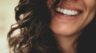 femme sourire